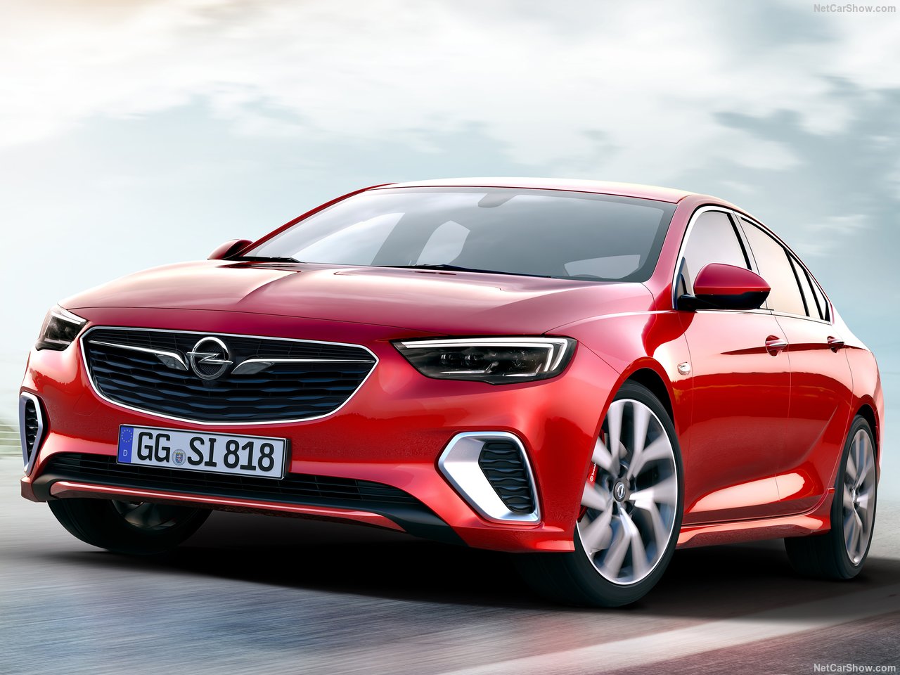 Opel Insignia GSi, arriva la berlina da corsa