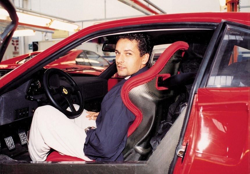 Ferrari F40, i 30 anni della leggenda estrema: foto