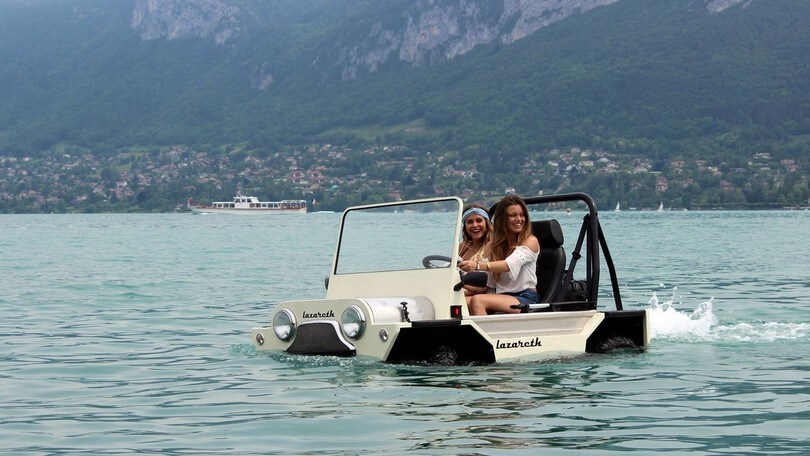 Mini Moke Anfibia by Lazareth, la piccola anfibia