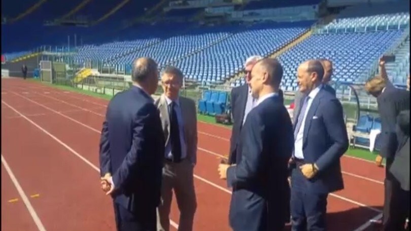 Roma, il Leicester non cede Mahrez