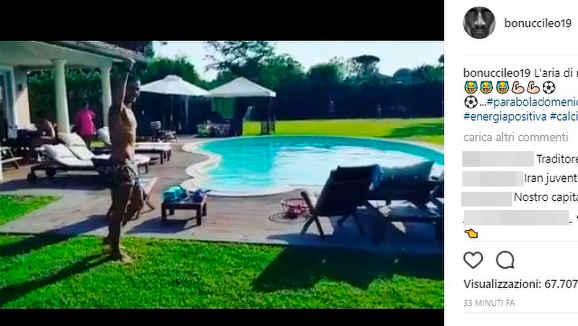 Bonucci, esultanza grintosa per un "colpo da biliardo" in piscina