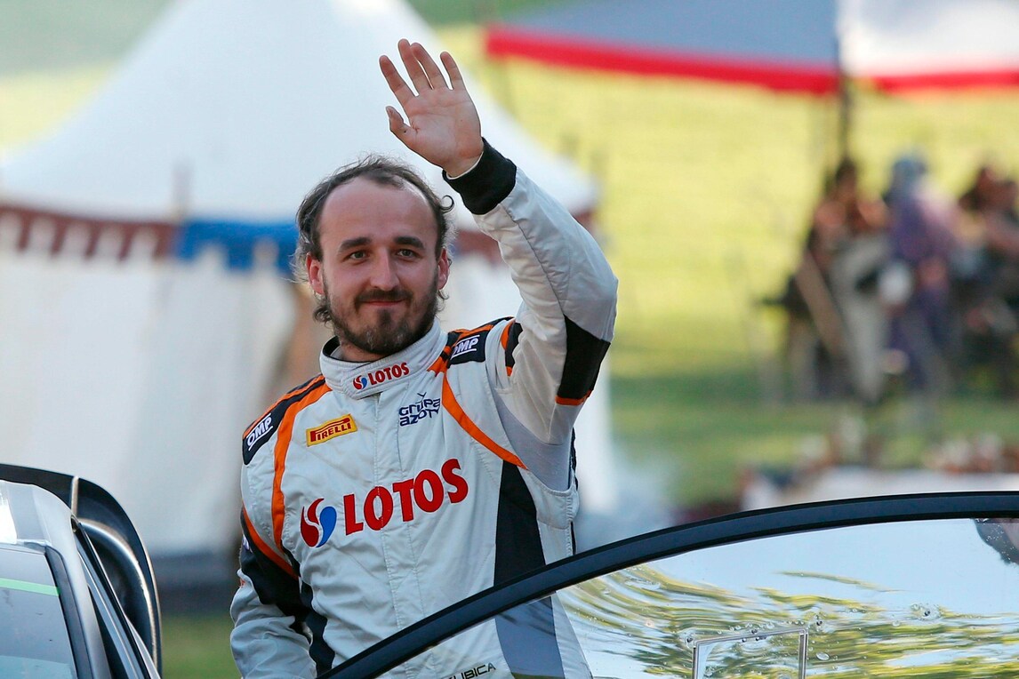 F1, Kubica come Rossi: scende in pista col 46