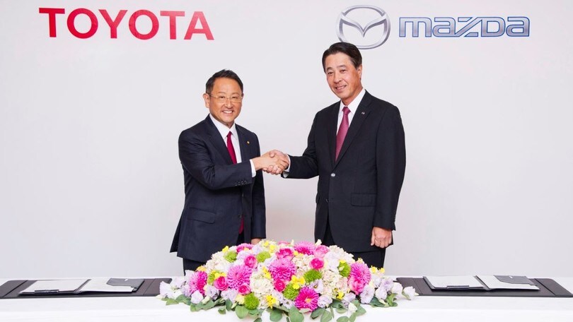 Alleanza tra Toyota e Mazda per sviluppo nuove tecnologie