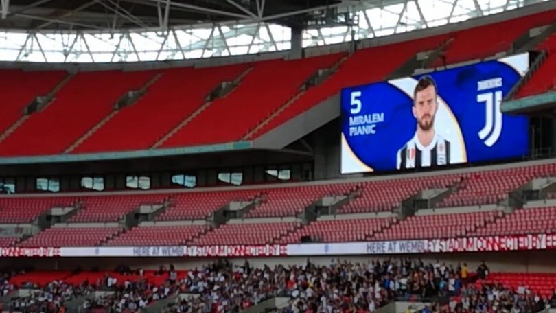Tottenham-Juve, lo speaker inglese annuncia gli 11 di Allegri
