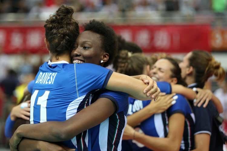 Italia in finale. Mazzanti loda le sue «Ragazze fantastiche»