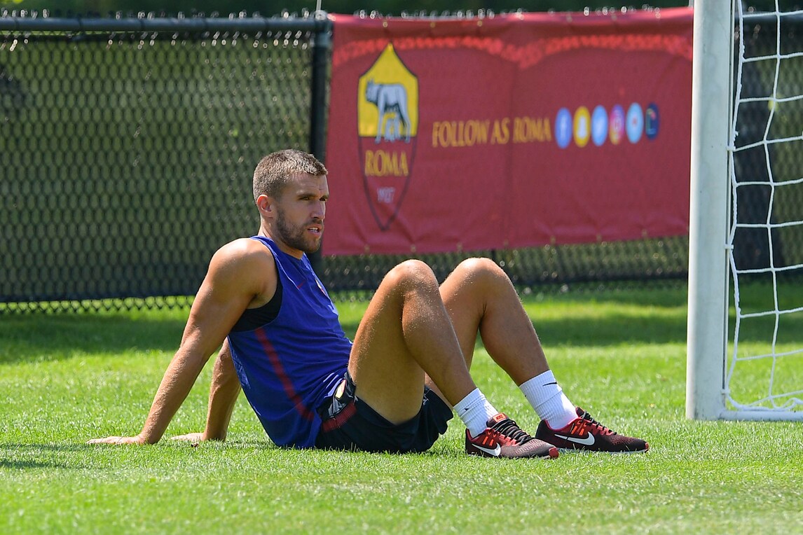 Roma, parla Monchi: «Strootman alla Juventus? Ora pensiamo solo a comprare»