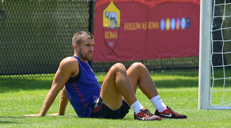 Roma, parla Monchi: «Strootman alla Juventus? Ora pensiamo solo a comprare»