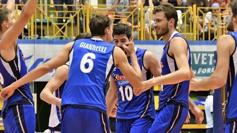 L'Italia riparte con il sorriso. Gruppo e gioco contro la Slovenia
