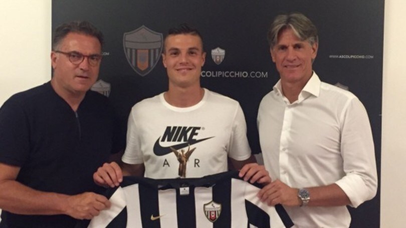 Calciomercato Ascoli, è ufficiale: rinnovo per Favilli