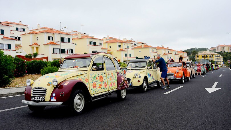 Citroen Due Cavalli, 2 mila esemplari al raduno mondiale