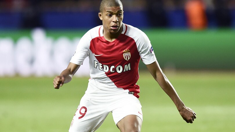 Calciomercato, in lavagna si chiude per Mbappè al Psg