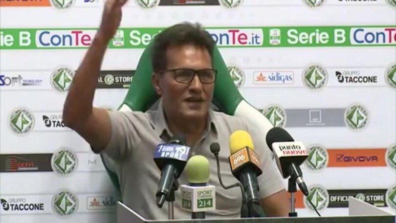 Avellino, Novellino fa chiarezza sul mercato