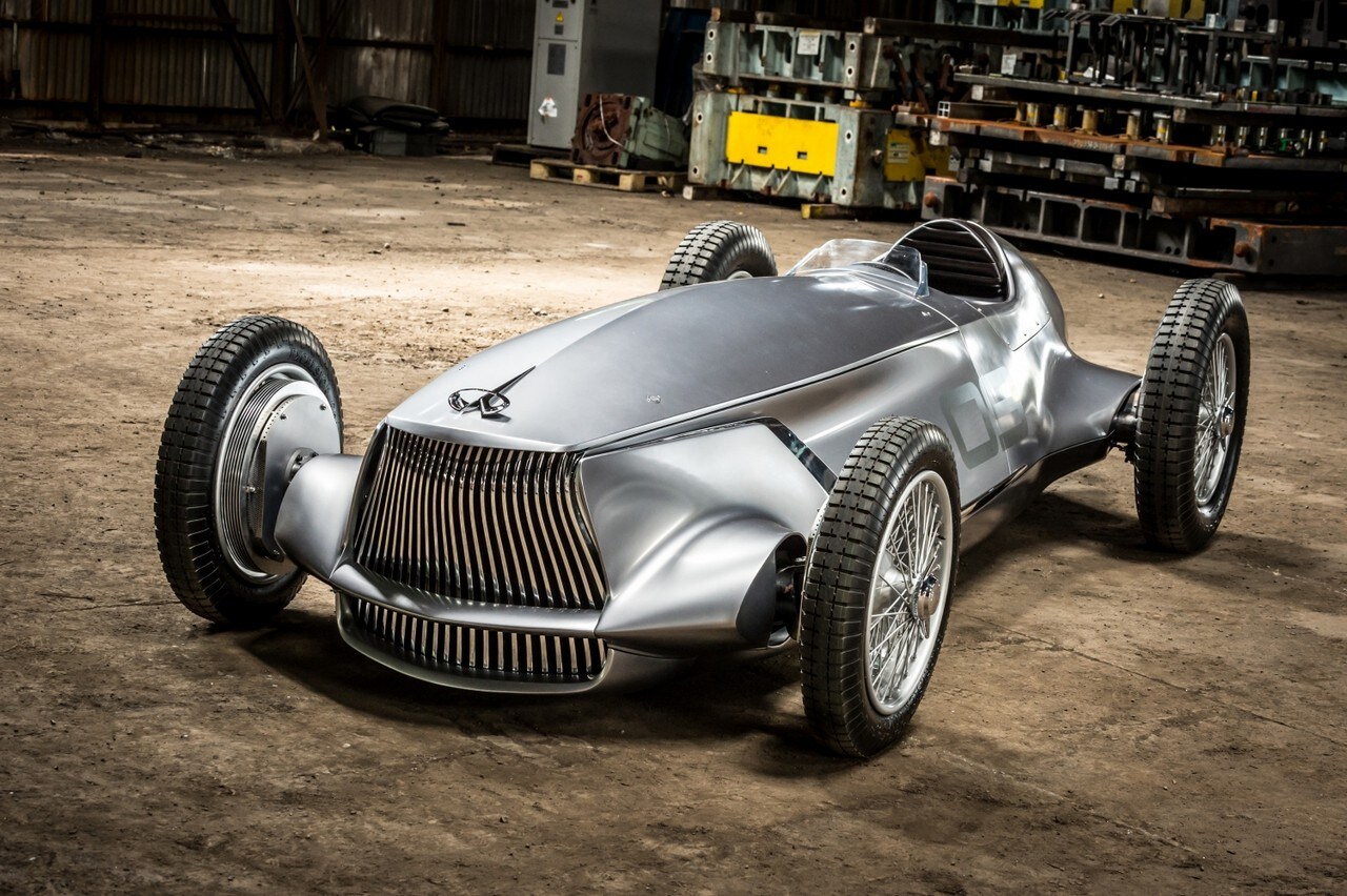 Infiniti Protoype 9, l'elettrica che guarda al passato