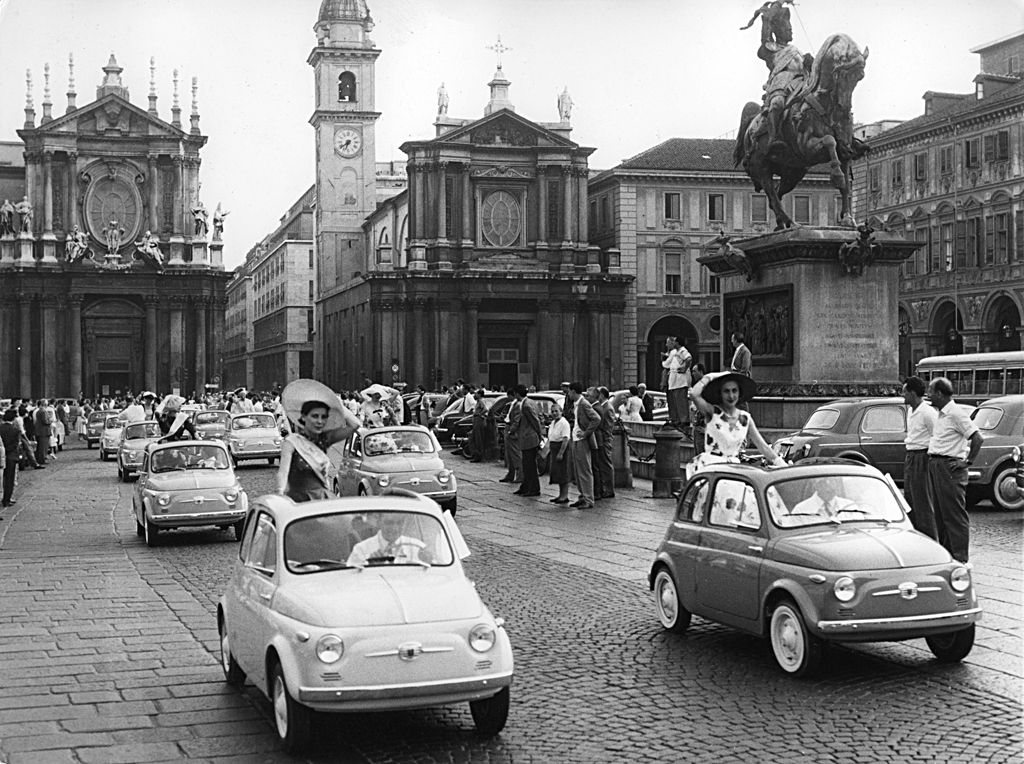 Fiat 500 compie 60 anni: ecco come eravamo nel '57