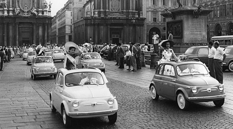 Fiat 500 compie 60 anni: ecco come eravamo nel '57