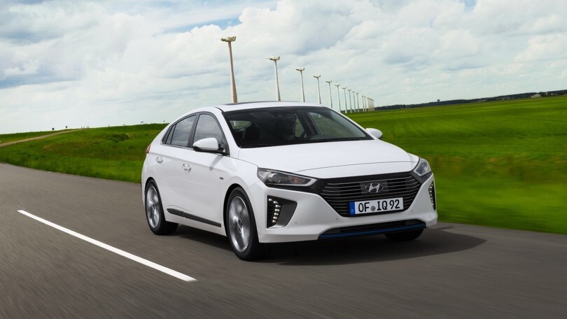 Hyundai Ioniq Hybrid, il futuro è dietro l'angolo: la prova