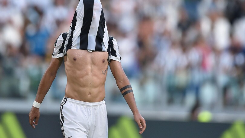 Juventus, ai social non è piaciuta la "toppa" sulla maglia