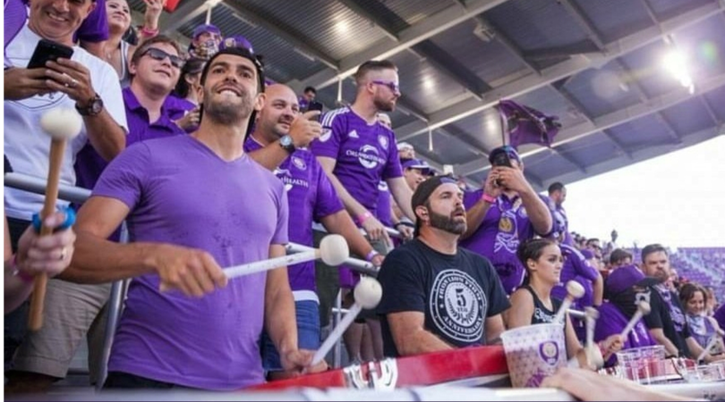 Kaka squalificato va in curva con i tifosi