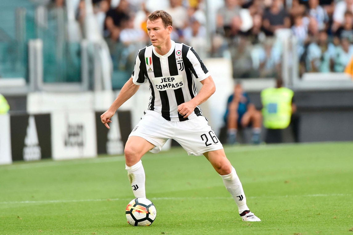 Calciomercato Juventus, Lichtsteiner via? La vecchia guardia vale ancora