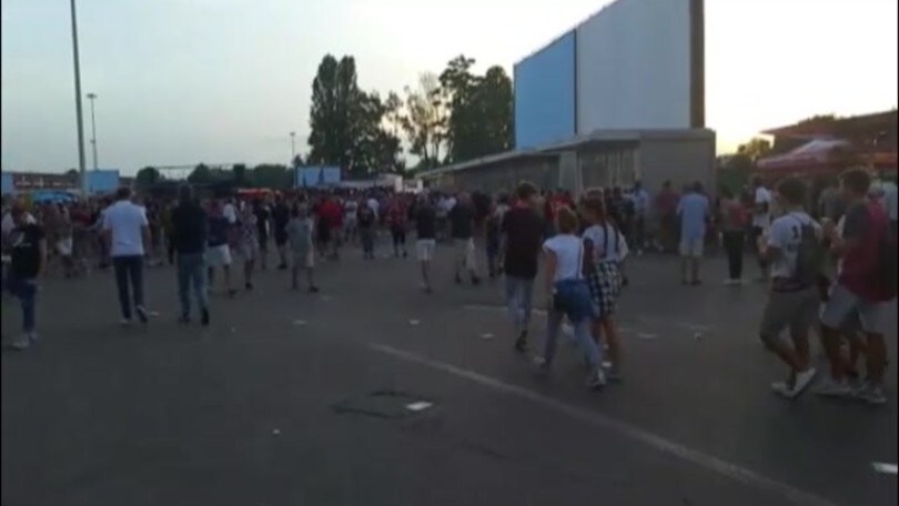 Milan, tanti tifosi in arrivo a "San Siro"