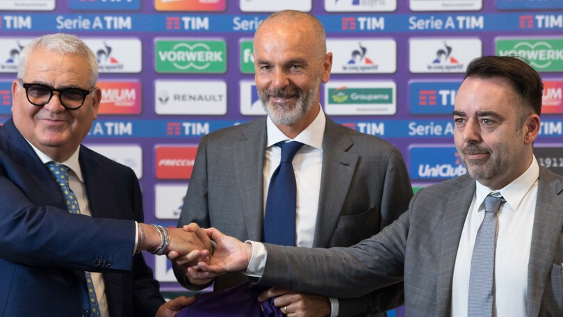 Calciomercato, Corvino: «Cessioni necessarie. Fiorentina competitiva»