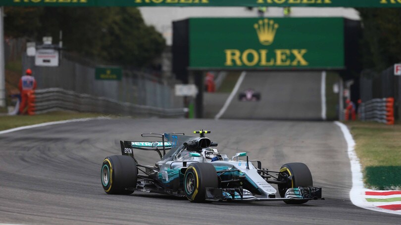 F1, Monza: Bottas balza in testa, Vettel sempre terzo