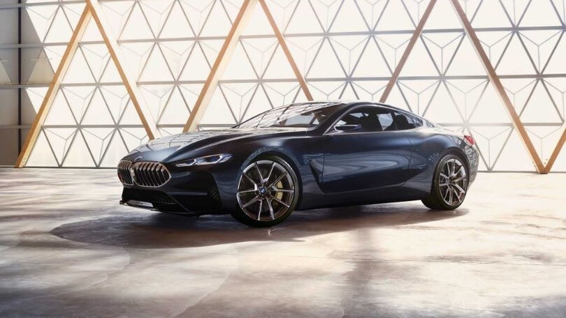 Bmw mostra i muscoli al Salone di Francoforte