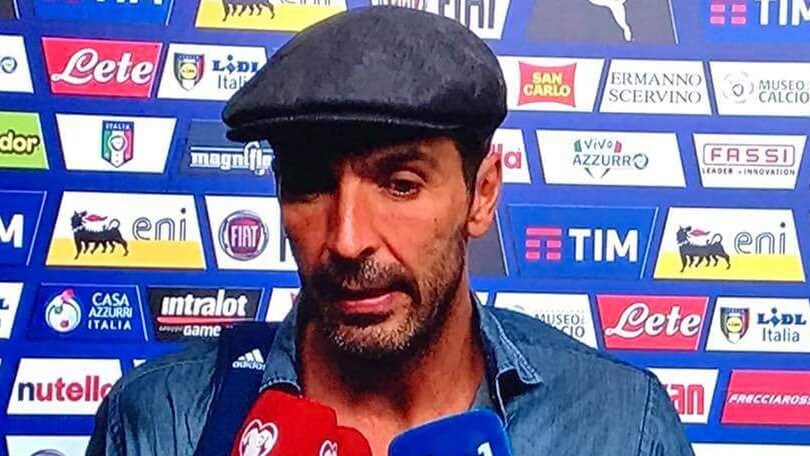 Italia, il look con la coppola di Buffon fa impazzire i social