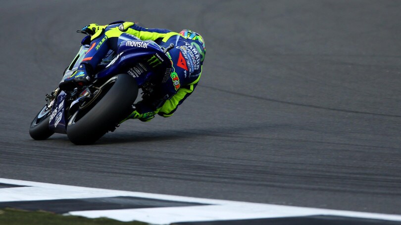 MotoGp, Rossi: «Spero di rientrare il prima possibile»