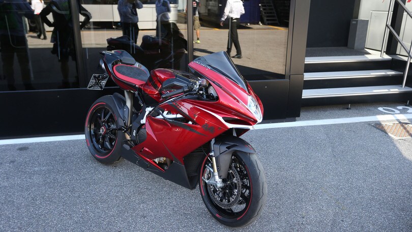 F1, Hamilton si conferma designer: nuovo accordo con MV Agusta
