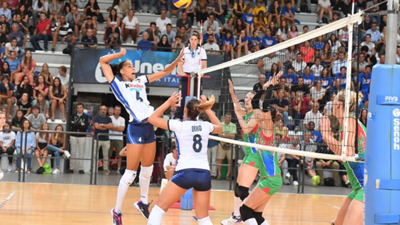 Azzurre sconfitte dall'Azerbaijan al tie break. Mazzanti: «Equilibri da ritrovare»