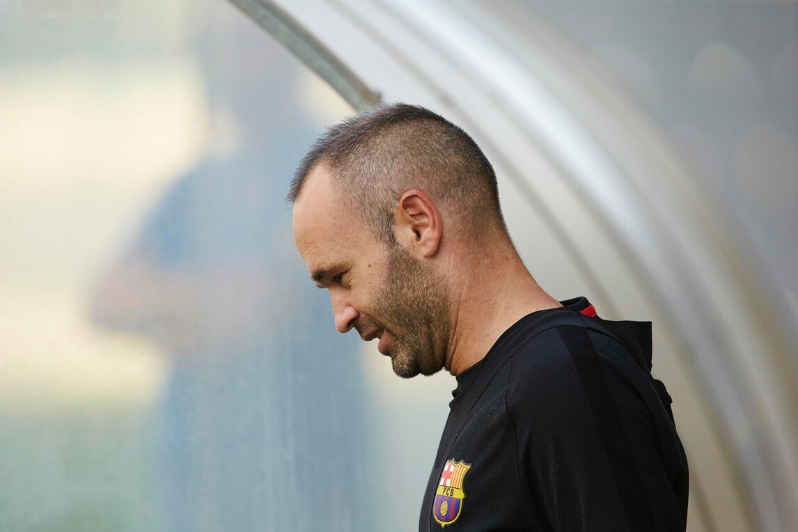 Juventus, il papà di Iniesta: «Andrés non vestirà maglie diverse dal Barcellona»