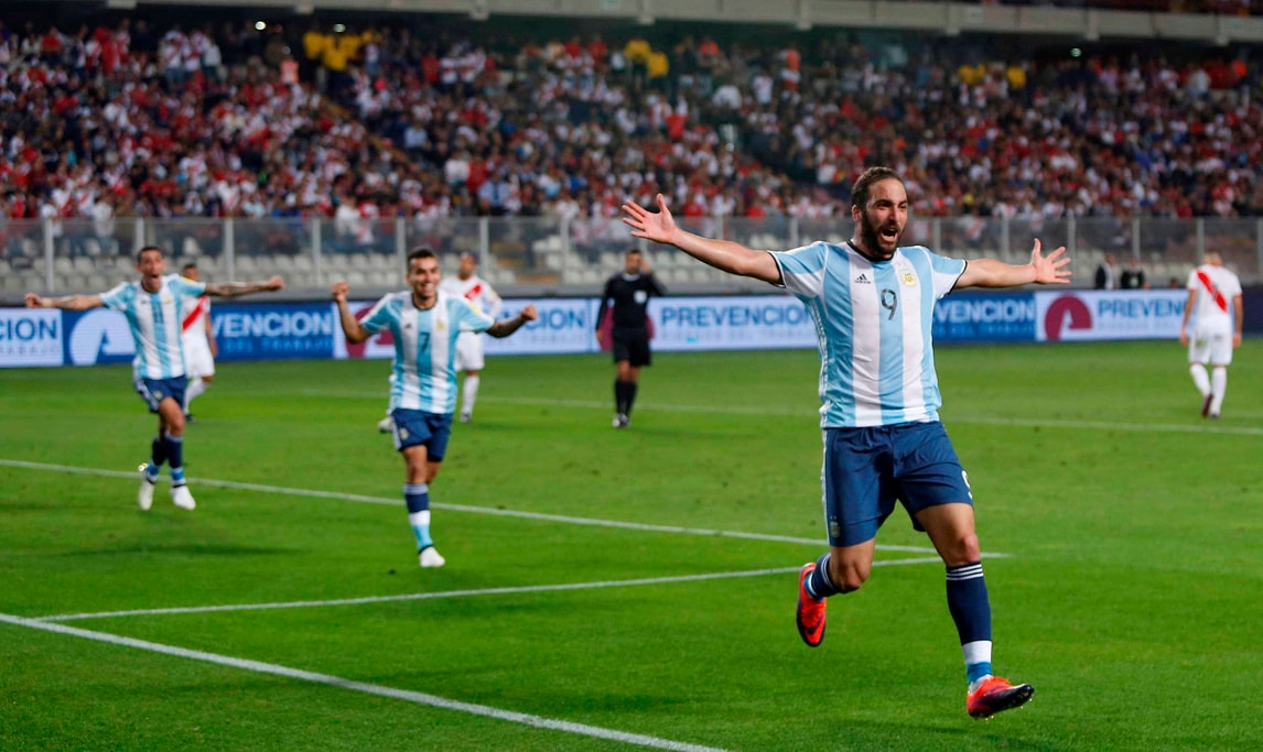 Argentina, papà Higuain: «Critiche spietate, lui ama la Nazionale»