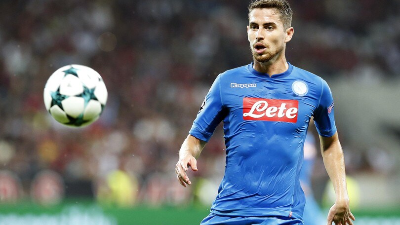 Napoli, l'agente di Jorginho: «L'esclusione in Champions? Rispettiamo Sarri»
