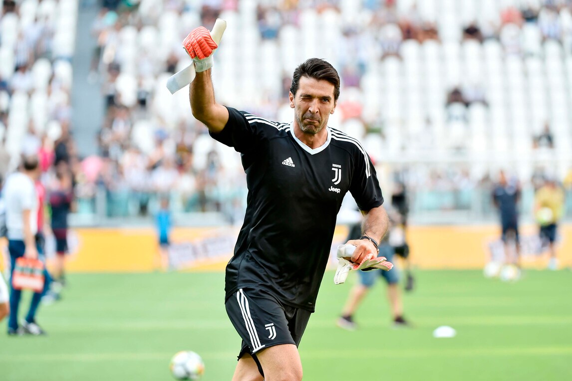 Tutti vogliono Buffon, anche la Fifa lo corteggia