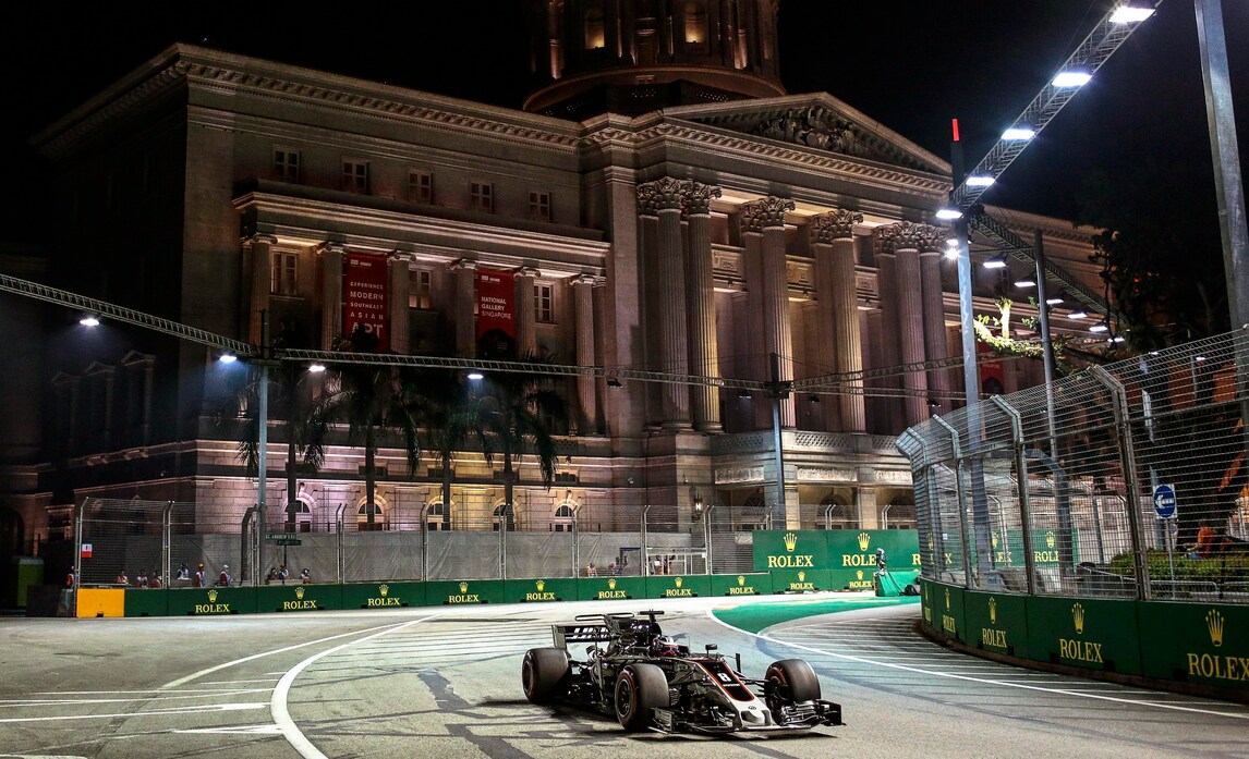 F1 Singapore, Pirelli: «Grande aumento della velocità rispetto al 2016»