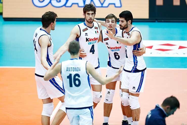 L'Italia vince anche con la Francia e resta in corsa per il podio