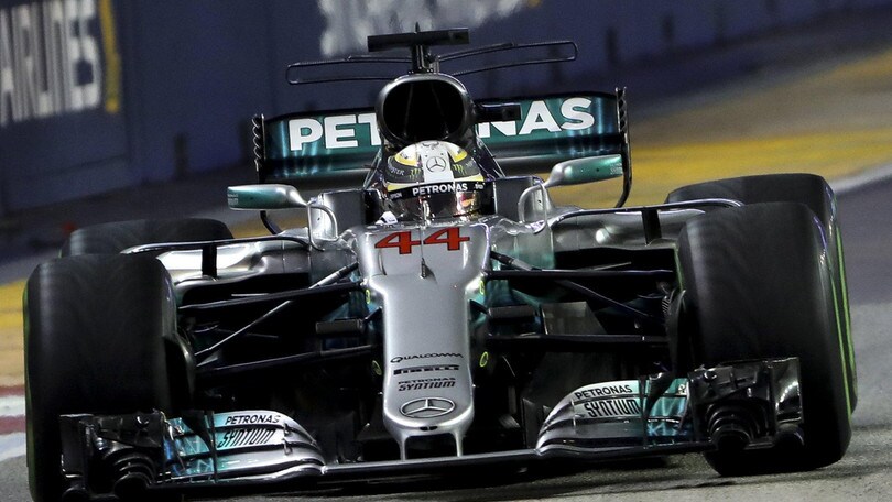 F1, Gp Singapore: Hamilton vince e va a +28 su Vettel
