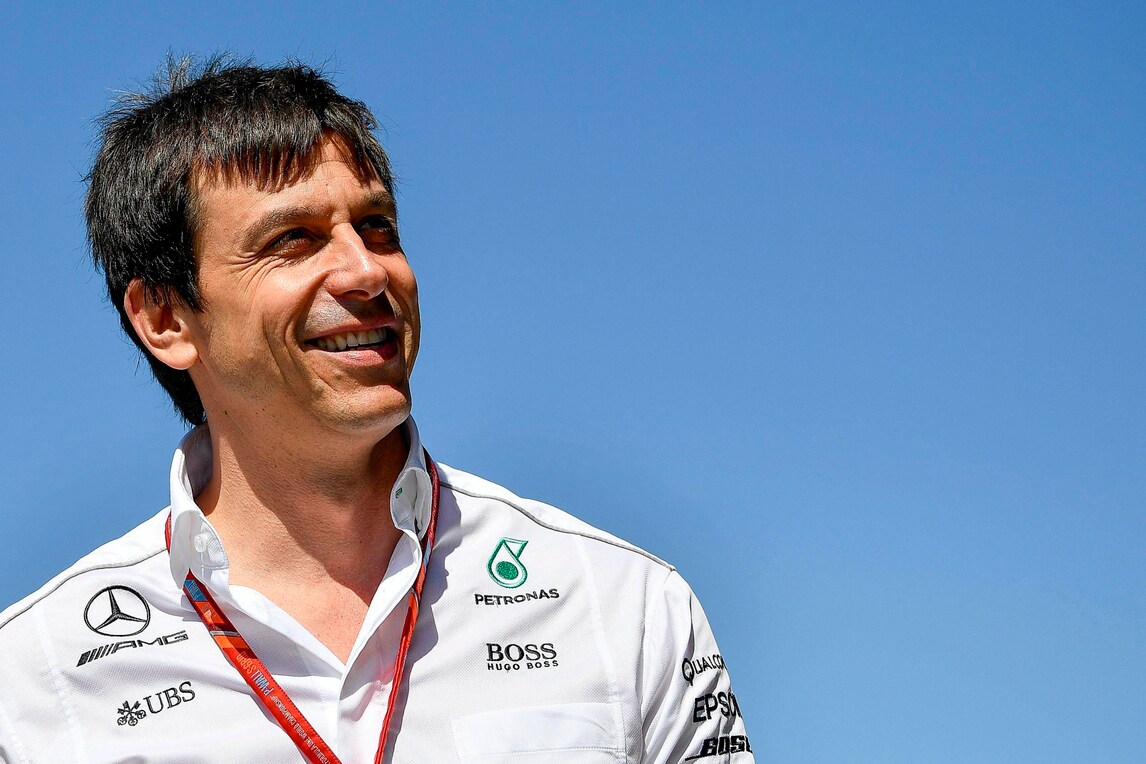 F1 Mercedes, Wolff: «Penalità ai piloti: sistema ridicolo»