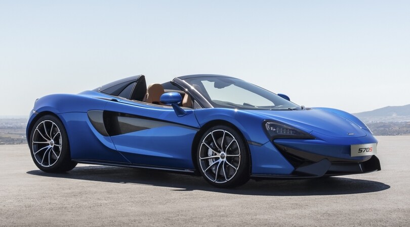 McLaren 570S Spider: vento tra i capelli a 300 km/h