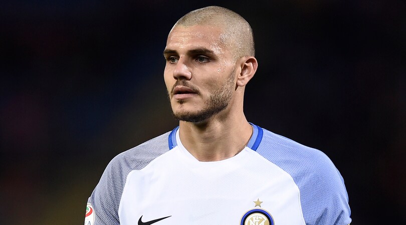Bologna-Inter, il nuovo look di Icardi: via i capelli biondi, la testa è rasata