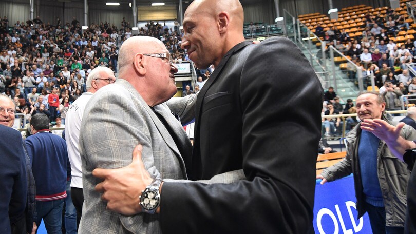 Basket City, è "febbre da abbonamenti" a Bologna!