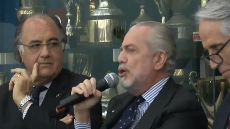 De Laurentiis incantato da Mertens