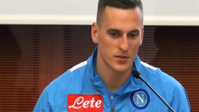 Napoli, Milik operato: intervento riuscito