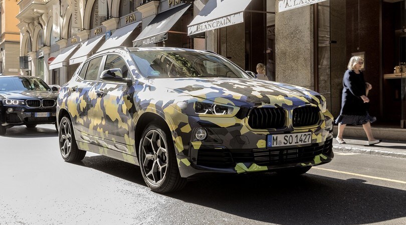 Bmw X2, prima del debutto il Suv alla settimana della moda
