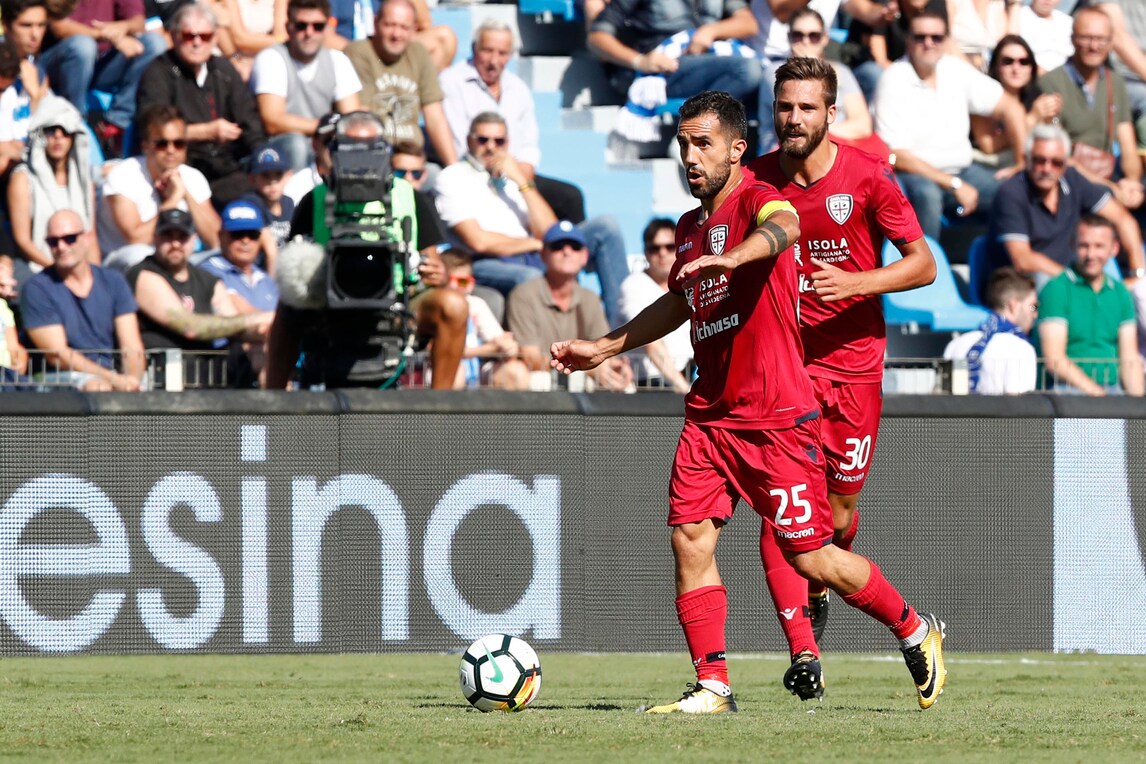 Serie A Cagliari, Pavoletti e Farias: allenamento a pieno regime