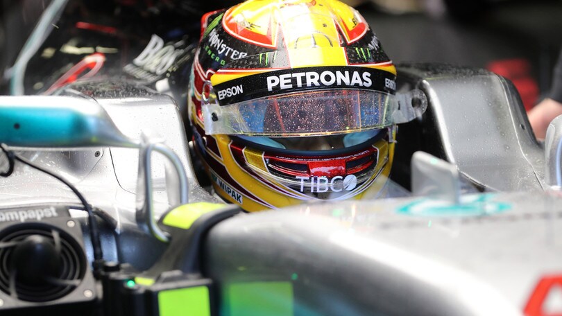 F1 Malesia, Hamilton: «Mi dispiace per Vettel»