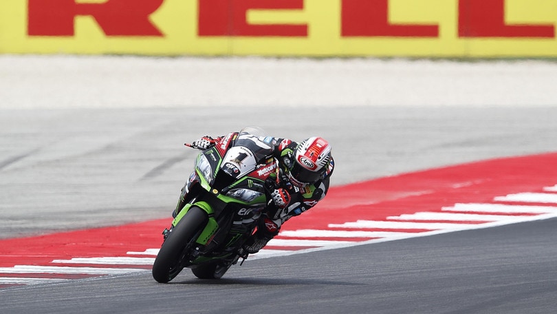 SBK Qatar, Rea domina Gara 1