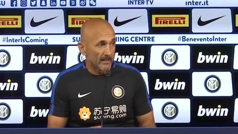 Spalletti: "Troppa distanza dalle prime? Ognuno dica ciò che vuole"