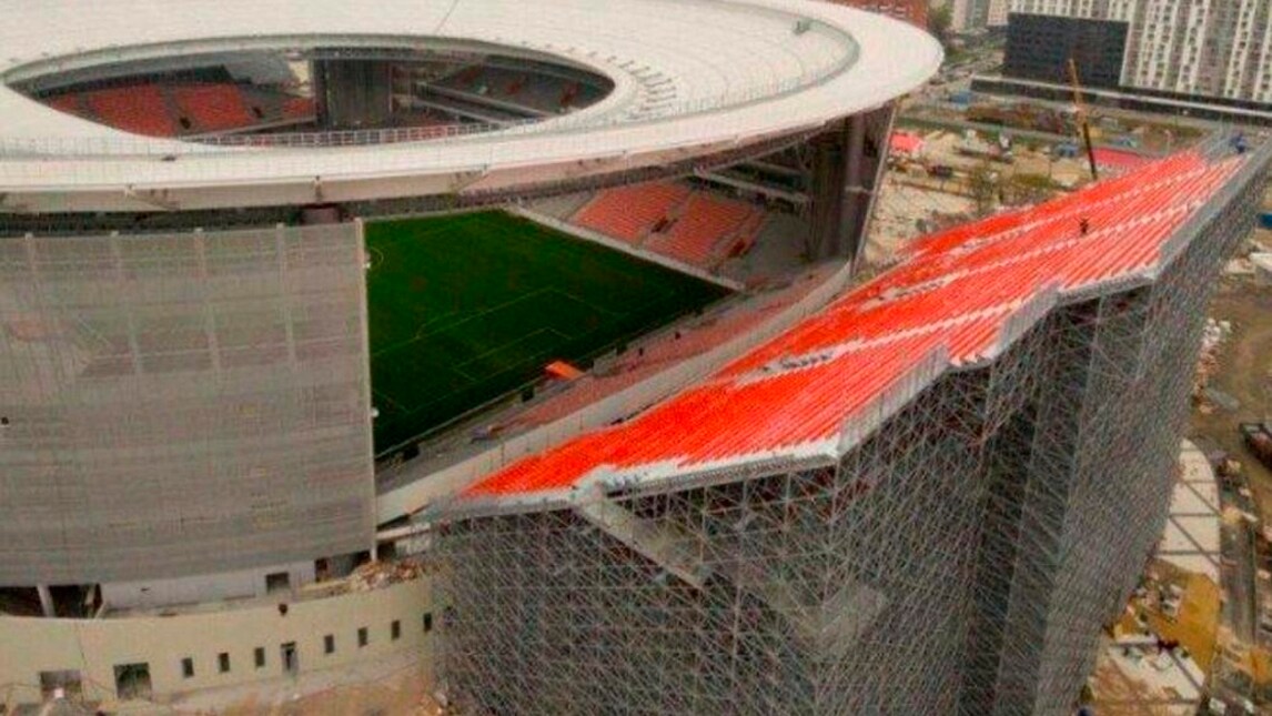 Russia 2018, Ekaterinburg Arena troppo piccola? Ecco la tribuna esterna!